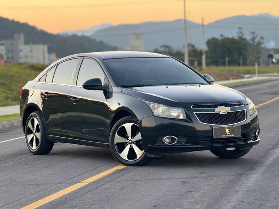 CHEVROLET CRUZE 1.8 LT 16V FLEX 4P AUTOMÁTICO CHEVROLET CRUZE 1.8 LT 16V FLEX 4P AUTOMÁTICO
